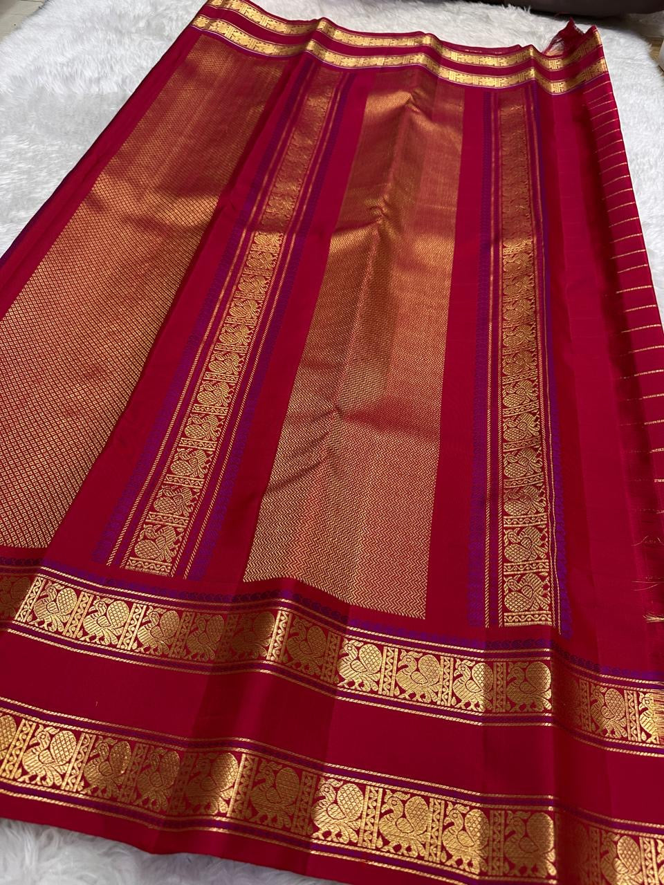 Self-colour rettapet vanasringaram border on vibrant red Kanjivaram pure silk saree — Idam Living