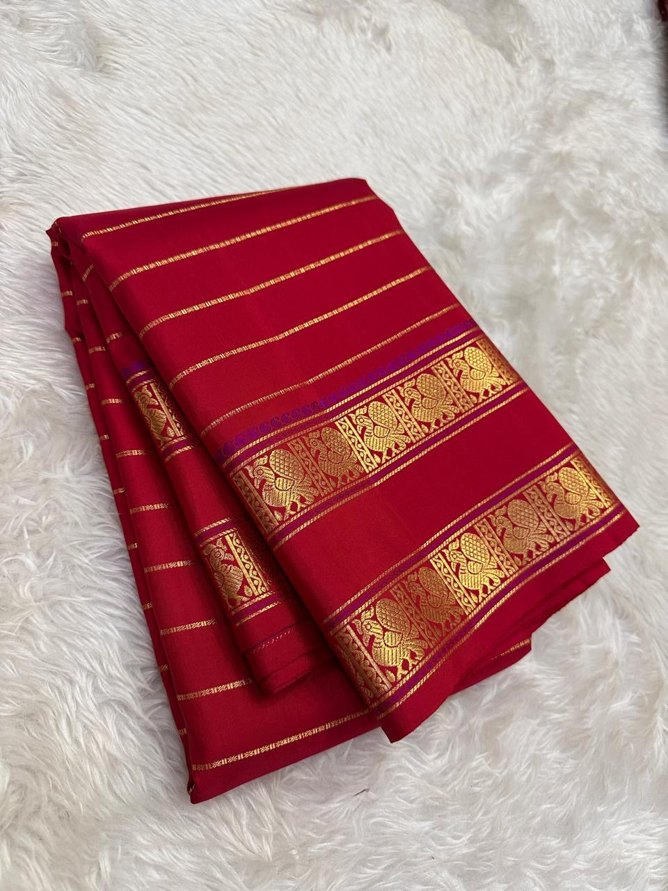 Seepu reku gold zari stripes on vibrant red Kanchipuram pure silk saree body — Idam Living