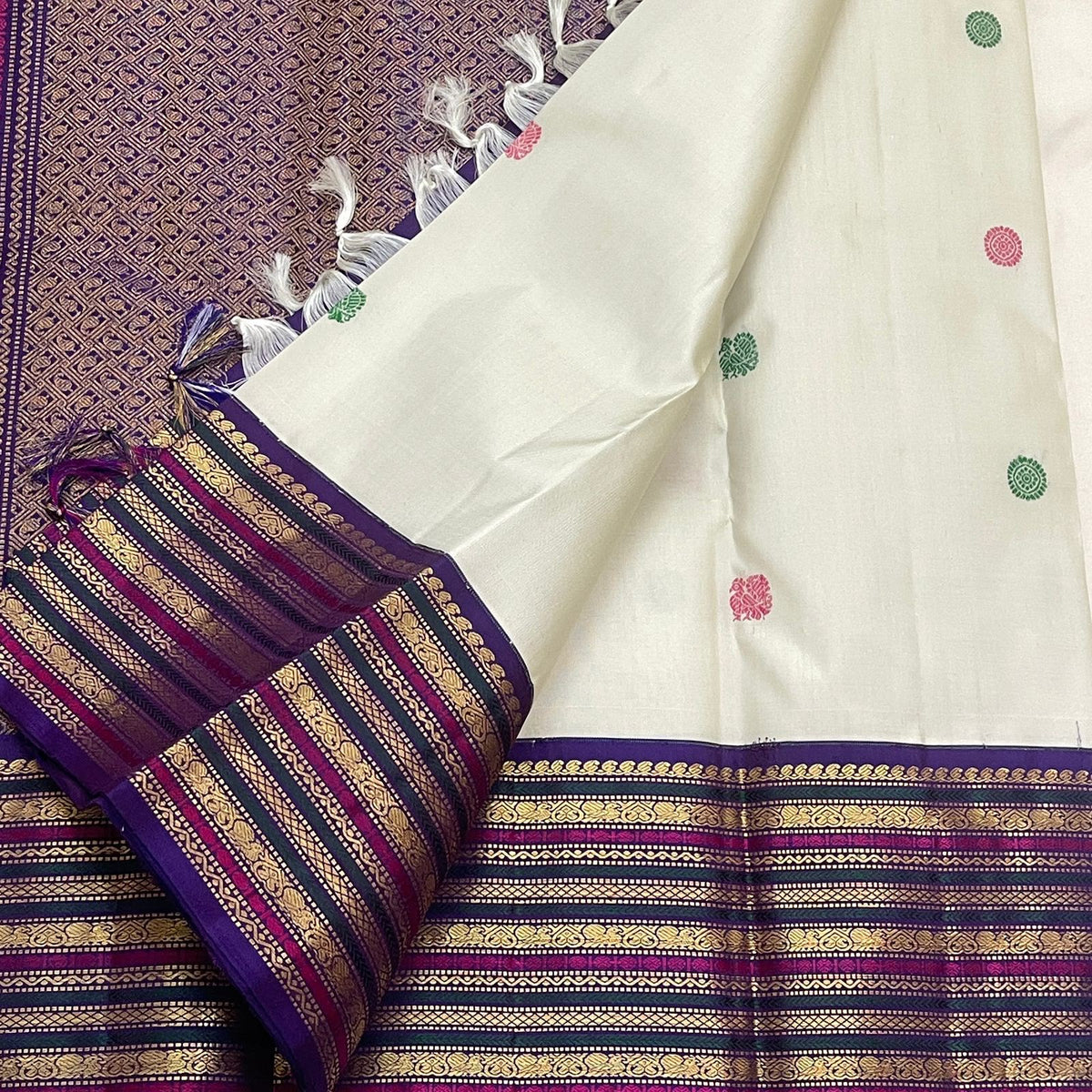 Pure Silk Kanchipuram Varisaipet saree with ornate Royal Purple zari border