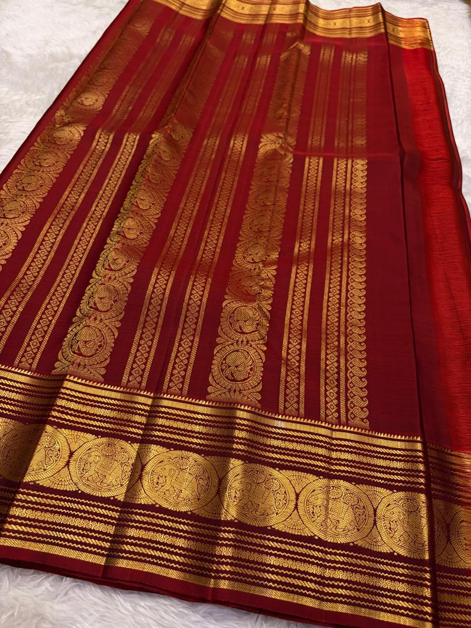 Warm Sand Beige Pure Silk KanchiPattu Zari Kattam Saree - zari grid close-up