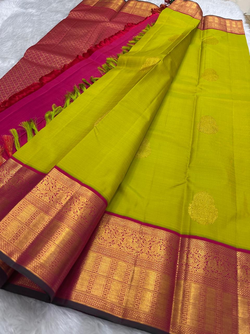 Young mango green rani pink kanchipuram saree – Idam Living Pure Silk Kanchipuram saree