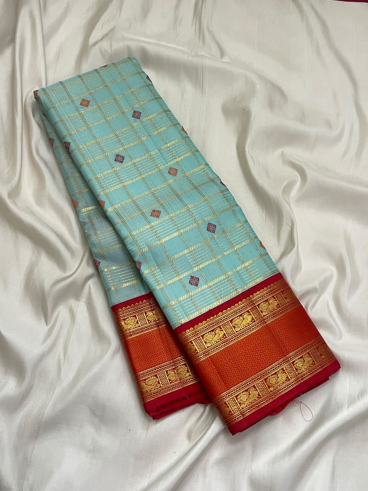 Zari Kattam Ice Blue Kanchipuram silk saree pallu